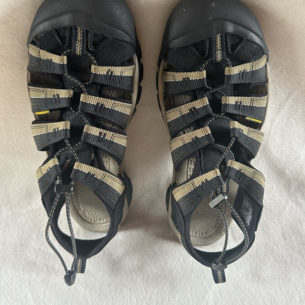 Keen Men’s Newport H2 Black/Stone Grey Sandals Size 12 - Picture 3 of 14